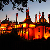 Англия Брайтон Royal Pavilion ночью